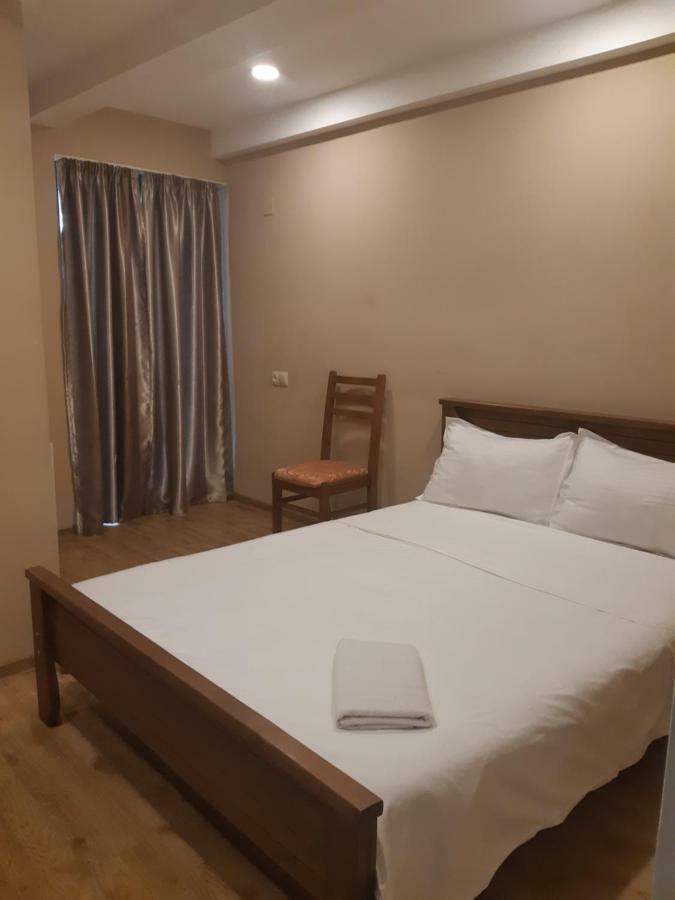 Red Hotel Tbilisi Exterior photo